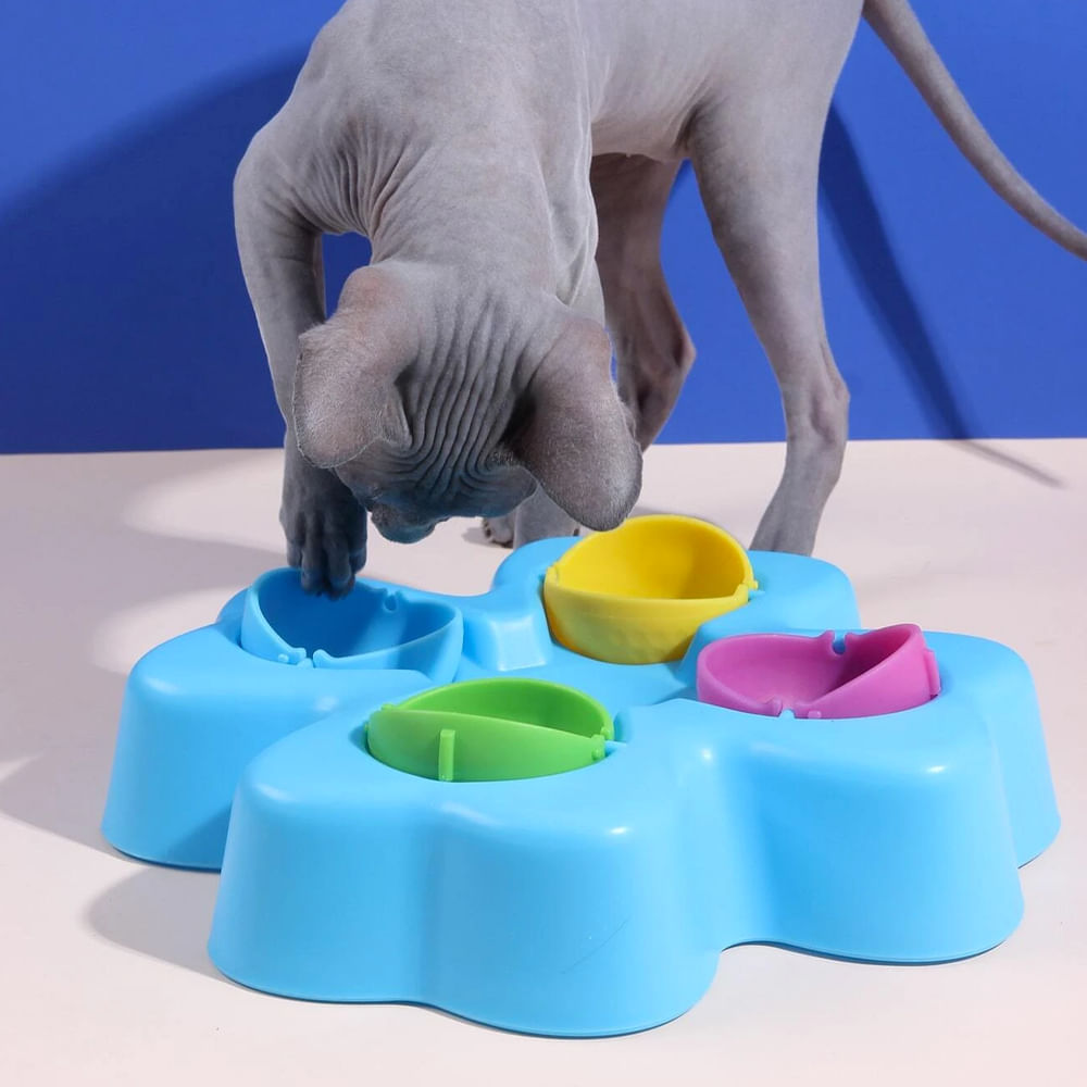 Plato interactivo forma petalo para mascotas azul